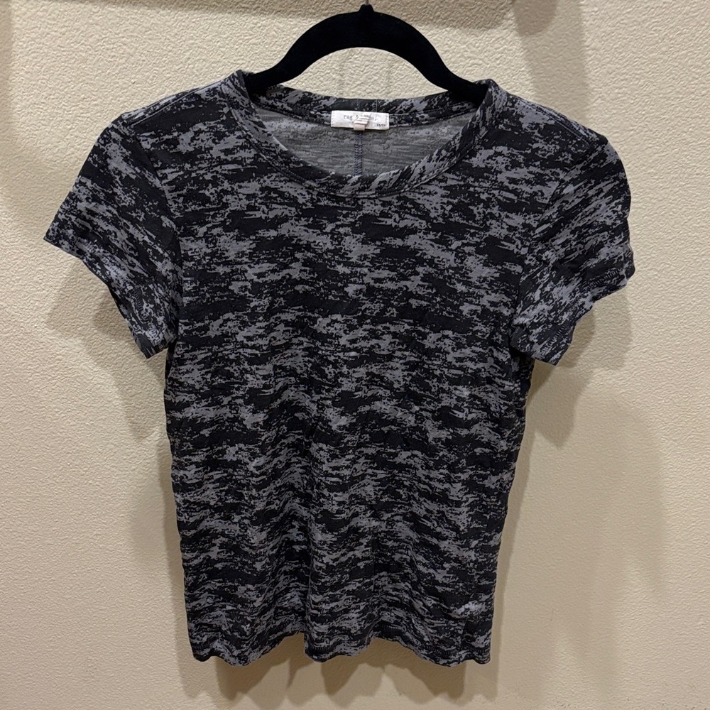 Rag & Bone Black and Gray Patterned Tee